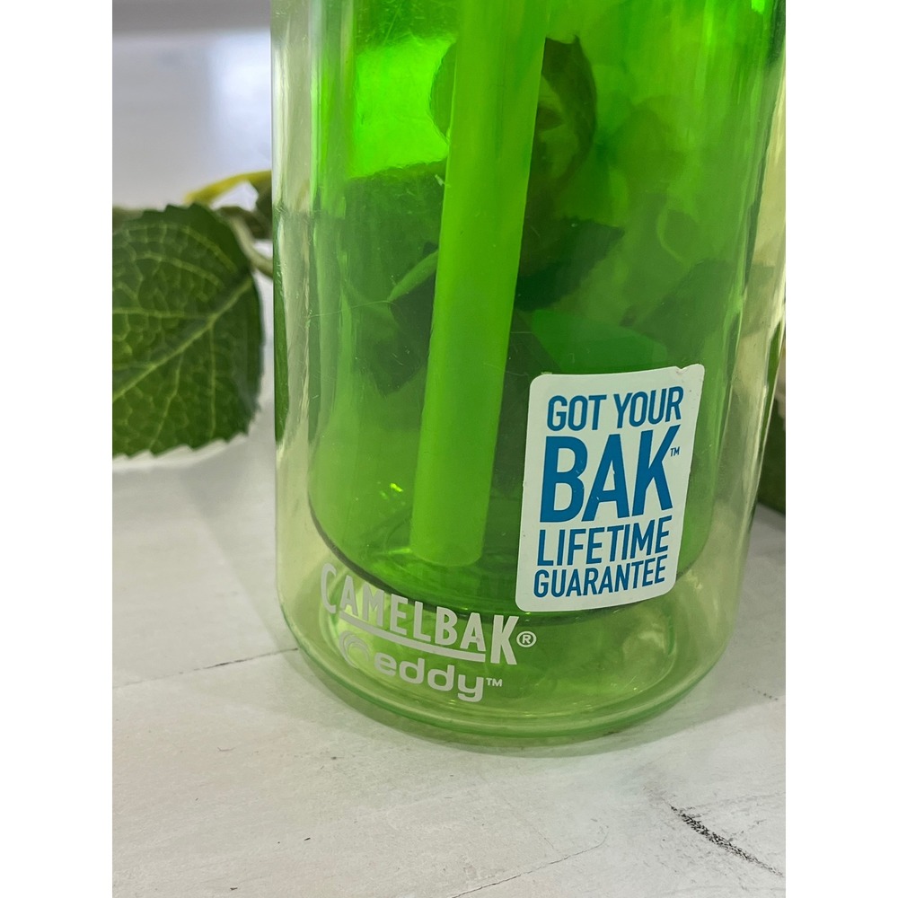 CamelBak Eddy+ 25 oz Green Water Bottle BPA Free Lifetime Guarantee - Picture 3 of 5